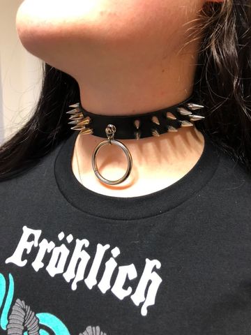 SINGLE O-RING Leather Spiked Choker