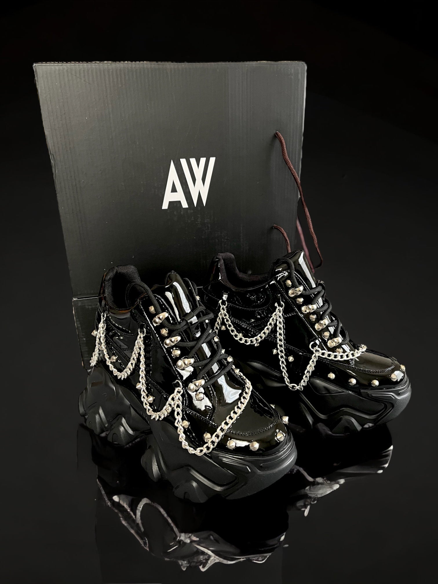 Anthony Wang 黒のチェーン装飾厚底スニーカー ANTHONY WANG GOTH PLATFORM SNEAKER – XRAEART CLOTHING