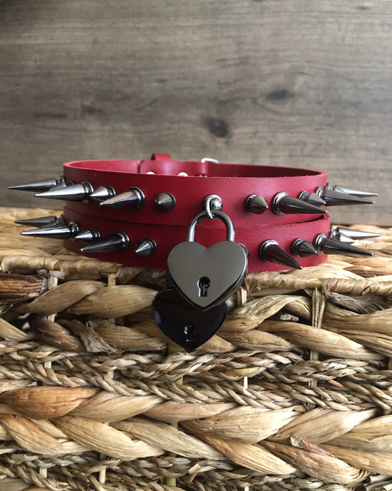 HEART LOCKET Choker ( Red )